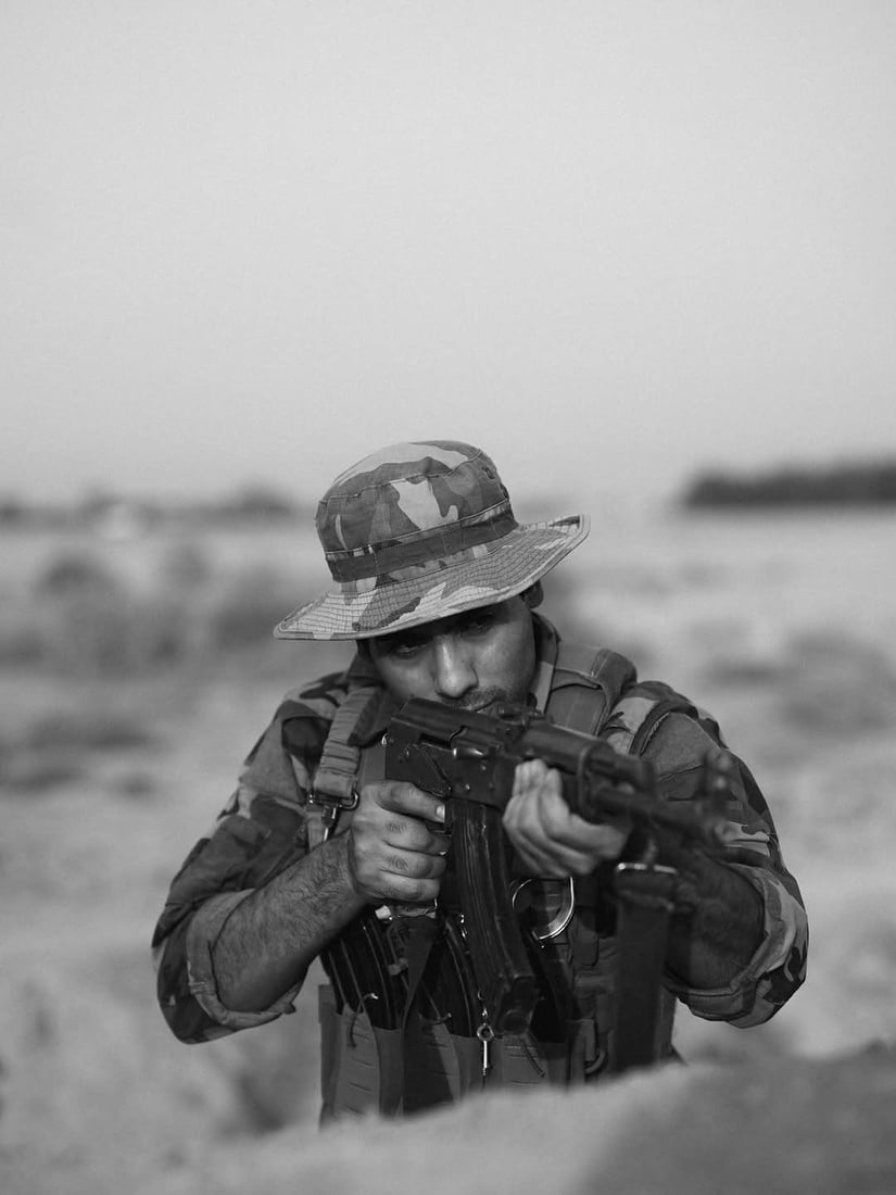 فريق فيلم “علي رشم” يعثر على الشبيه أخيراً.. شاب من الأنبار