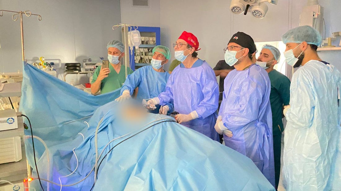 پزیشکانی ئیسپانیا لە سلێمانین؛ 20 نەشتەرگەریی &#8220;ئاڵۆز&#8221; بە خۆڕایی دەکەن