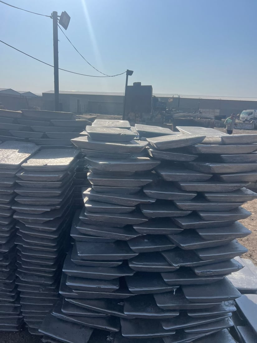 عمليات بغداد تتعقب مواقع صهر المعادن غير المجازة وتغلق 25 منها (صور)