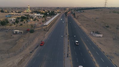 قرب منفذ جريشان مع الكويت.. مخلف حربي يبتر قدم منتسب في بادية الزبير