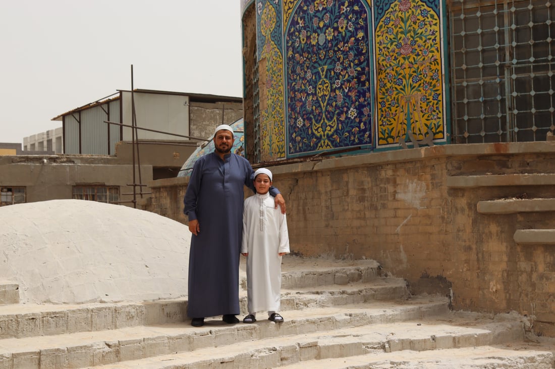 كاميرا 964 تعيد تصوير أرشيف الحيدرخانه.. المؤذن يحاكي لقطة عمرها 90 عاماً (صور)