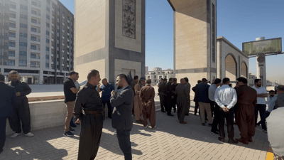 بەشێک لە خاوەن شوقەکانی فلۆریا سیتی لە هەولێر گردبوونەوە