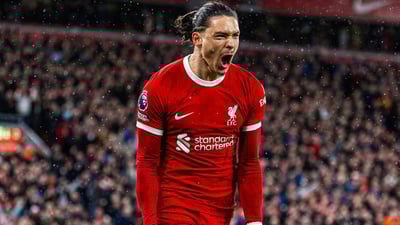 لیڤەرپووڵ پێشەنگى نادات بەکەس