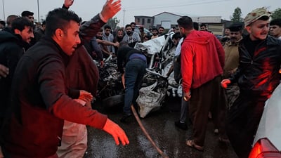 فيديو لمحاولات الإنقاذ من حادث عنيف في كركوك.. مصرع وإصابة 6 أشخاص