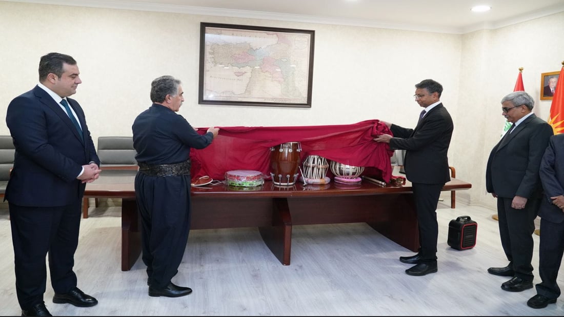 هیندستان ژمارەیەک ئالەتی میوزیکی پێشکەش بە هەڵەبجە کرد