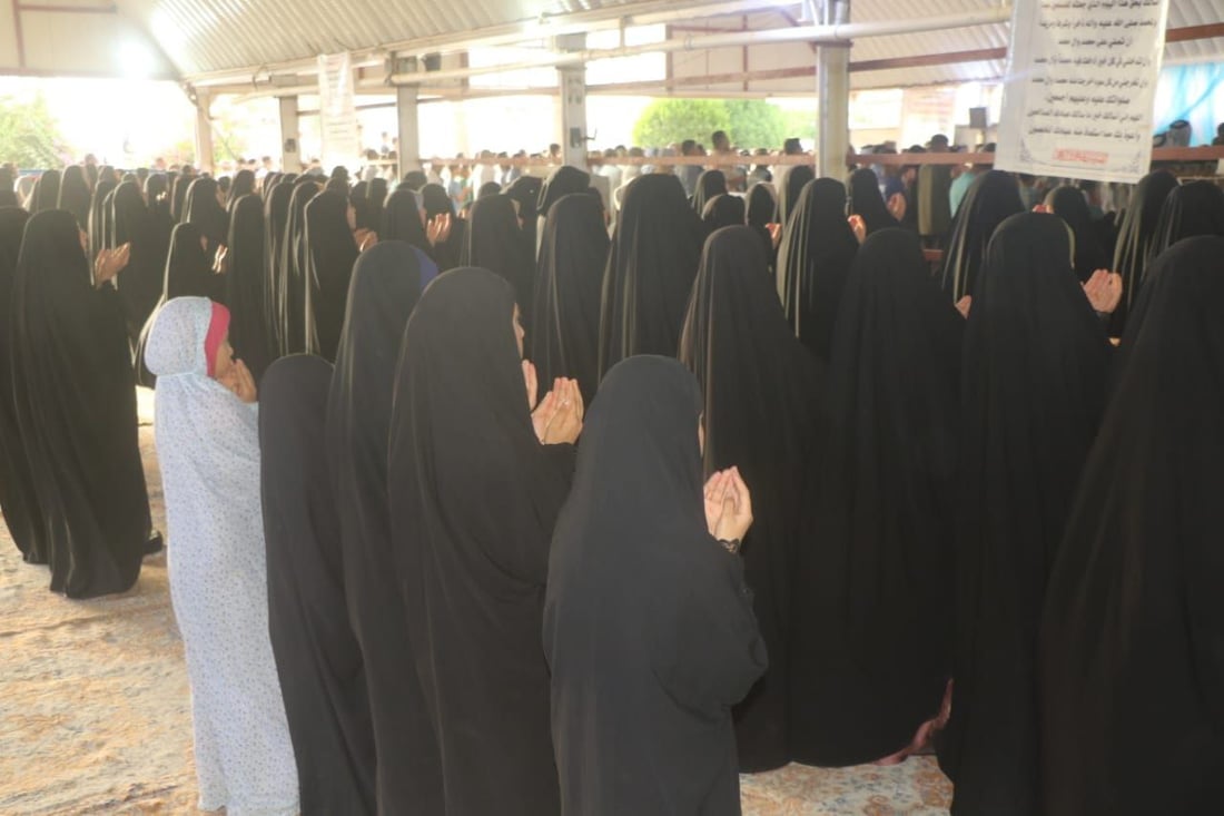 صور من مرقد الإمام بكر بن علي في الحلة.. خطيب العيد أكد على أهمية الأخلاق (صور)