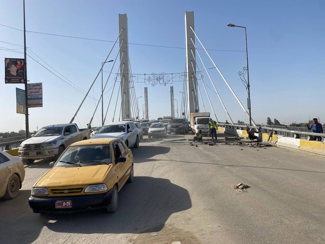 فيديو: صيانة جسر الحضارات وسط الناصرية.. لكن الطريق مازال سالكاً