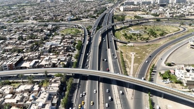 بغداد تعيد تأهيل جسر الخضراء وتدشنه باسم “الشهيد أبو بكر السامرائي”