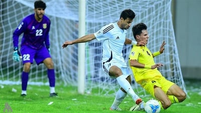 قمة نارية تجمع القيثارة والصقور مساء اليوم