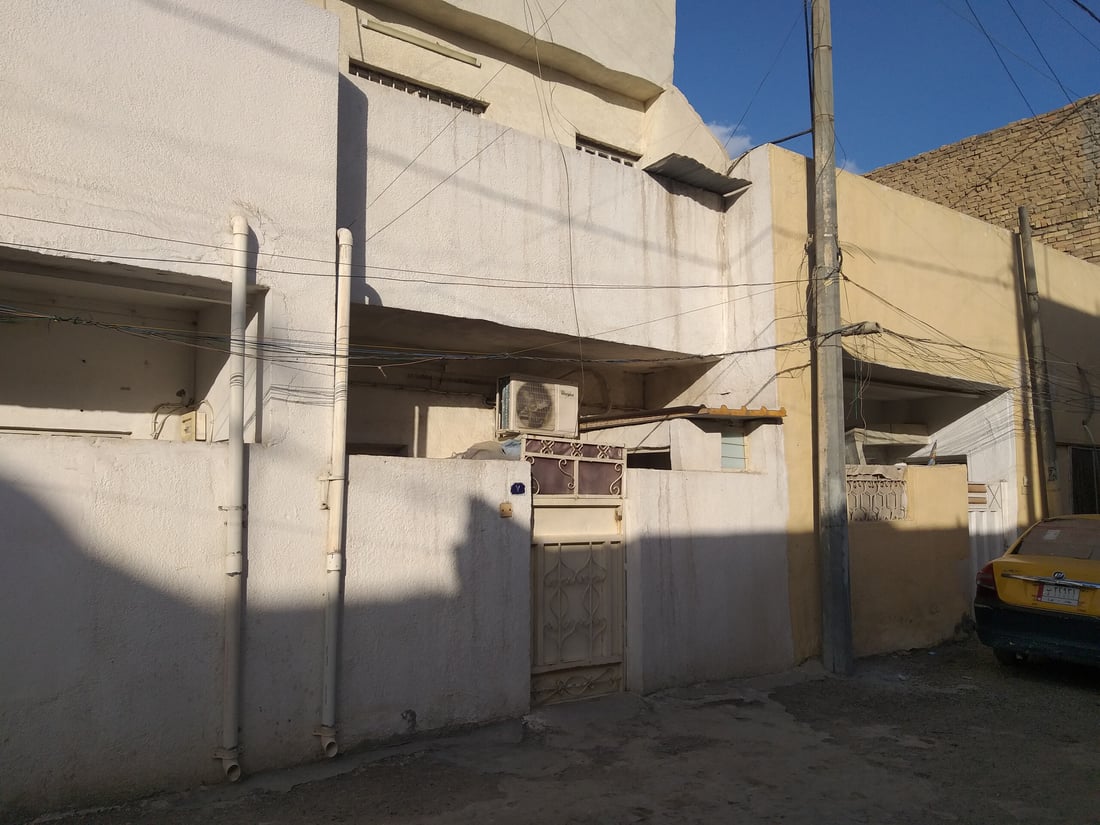 منزل كاظم الساهر لا يزال شاخصاً في الحرية.. لم يتغيّر سوى طلاء جدرانه