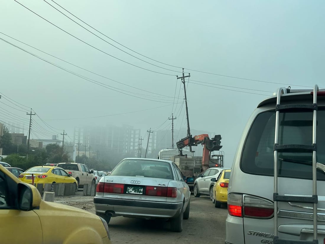 الازدحامات تخنق أيسر الموصل وتعطل الدوام بسبب أعمال التبليط