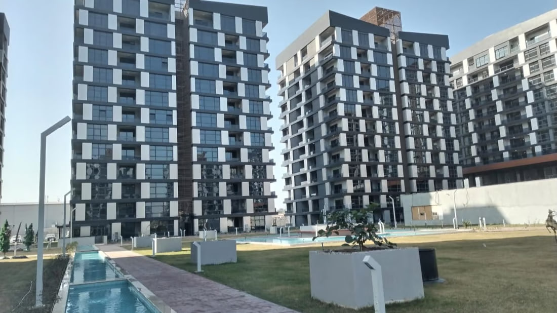 Exclusive residential complexes under construction in Baghdad’s green zone