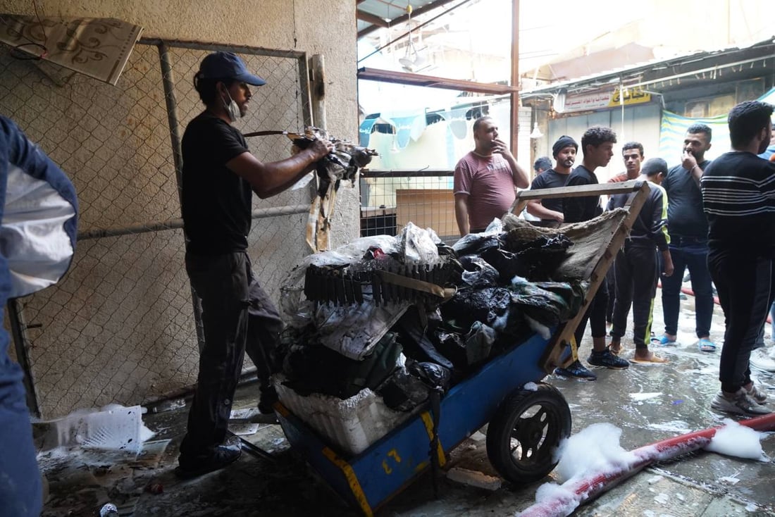 صور: النيران التهمت مخازن الإسكافية في سوق العشار وسط البصرة