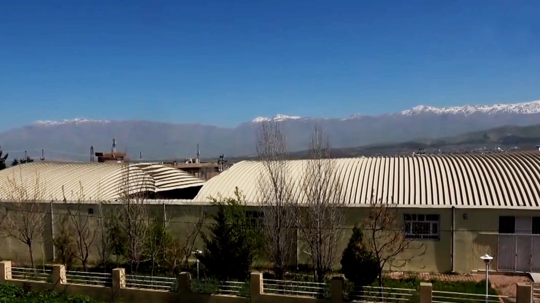 كار له‌سه‌ر نۆژه‌نكردنه‌وه‌ى هۆڵه‌ رووخاوه‌كه‌ى هه‌ڵه‌بجه‌ ده‌كرێت