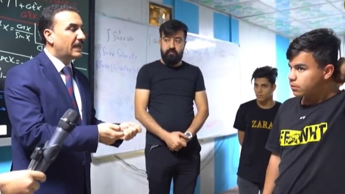 فيديو: طلبة يبلغون وزير التربية بتعاطي بعض المدرسين الرشوة مقابل دخول البكالوريا