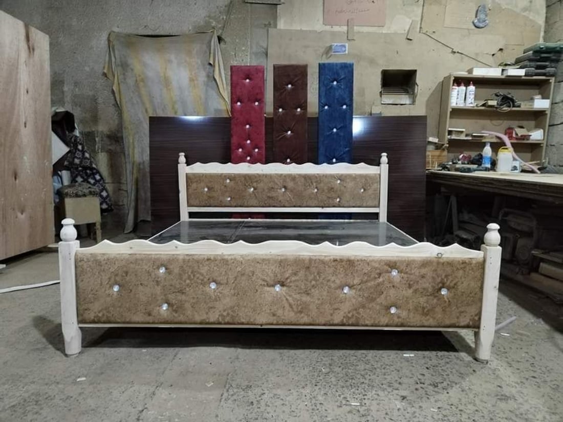 غرف النوم العراقية قوية لكنها ليست جميلة.. والدولار أضرّ الصنعة (صور)