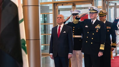 Iraq’s foreign minister discusses security cooperation during visit to NATO Command in Naples