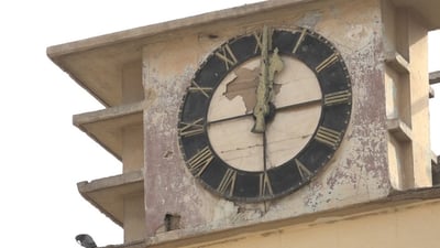 صور: خارج صلاحيات البلدية.. “بك بن” الحلة تحتضر بعد 72 عاماً على إنشائها