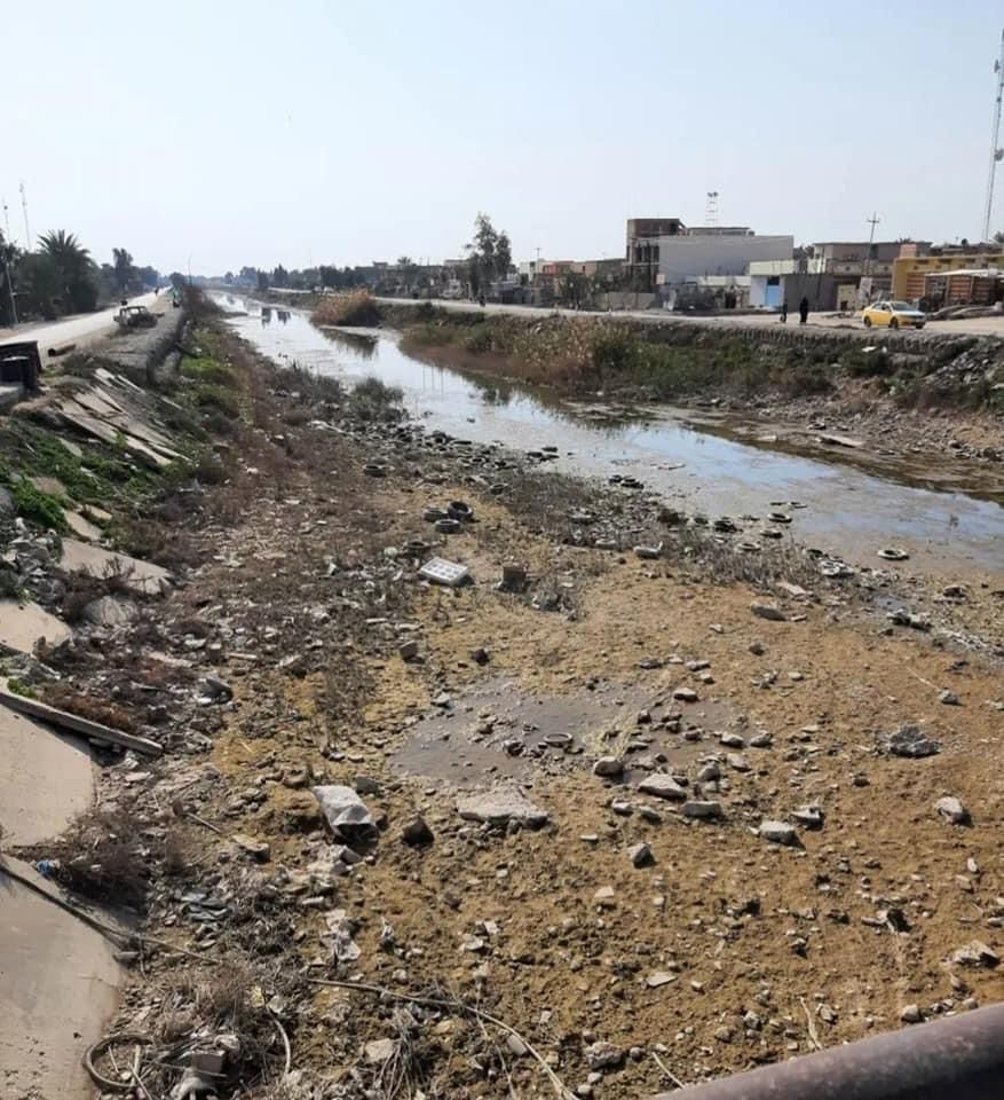 صور: قلق في سراجق بعد جفاف نهر الخالص.. والموارد تطمئن بعودة المياه خلال يومين