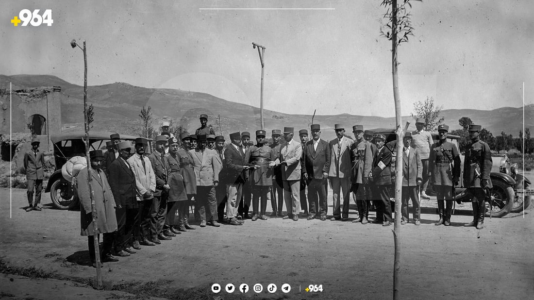 964 کۆمەڵێک وێنەی نەبینراوی قازی محەمەد بڵاودەکاتەوە