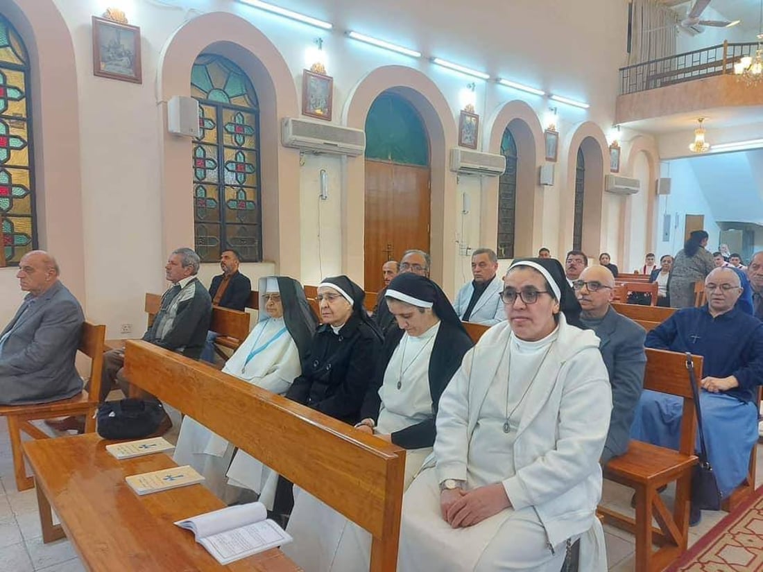 صور: كنيسة “مار بولس” في الزعفرانية تقيم مراسم “الذبيحة الإلهية”