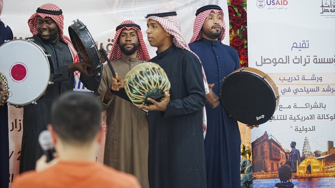 صور: يوم مميز في الزبير.. جهود موصلية لإحياء تراث المدن القديمة واللحن بصراوي