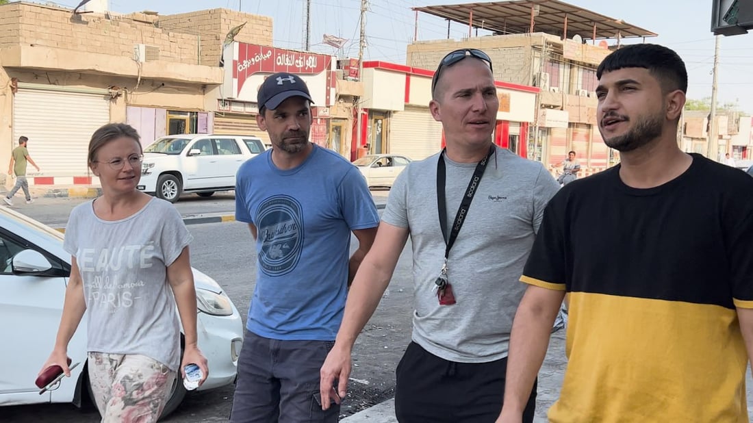 العراق آمن وجميل.. 3 نمساويين في البصرة يأكلون بالخمسة ويردون على سفير ألمانيا