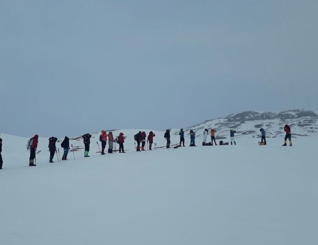 یەکەم بەفربارینی ئەمساڵ چوار شاخەوانی بێسەروشوێن کرد