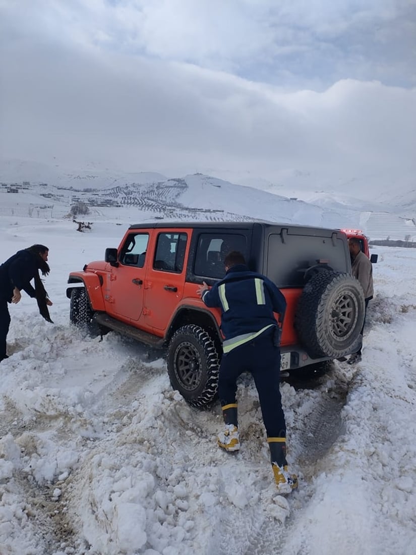 پەنجا گەشتیار رزگارکران