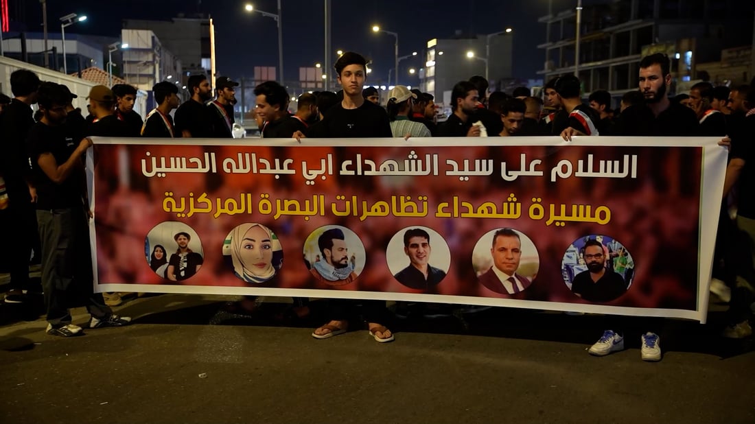 متظاهرو تشرين يعودون وسط المواكب ويجددون المطالب المنسية.. سألوا العيداني عن الماء