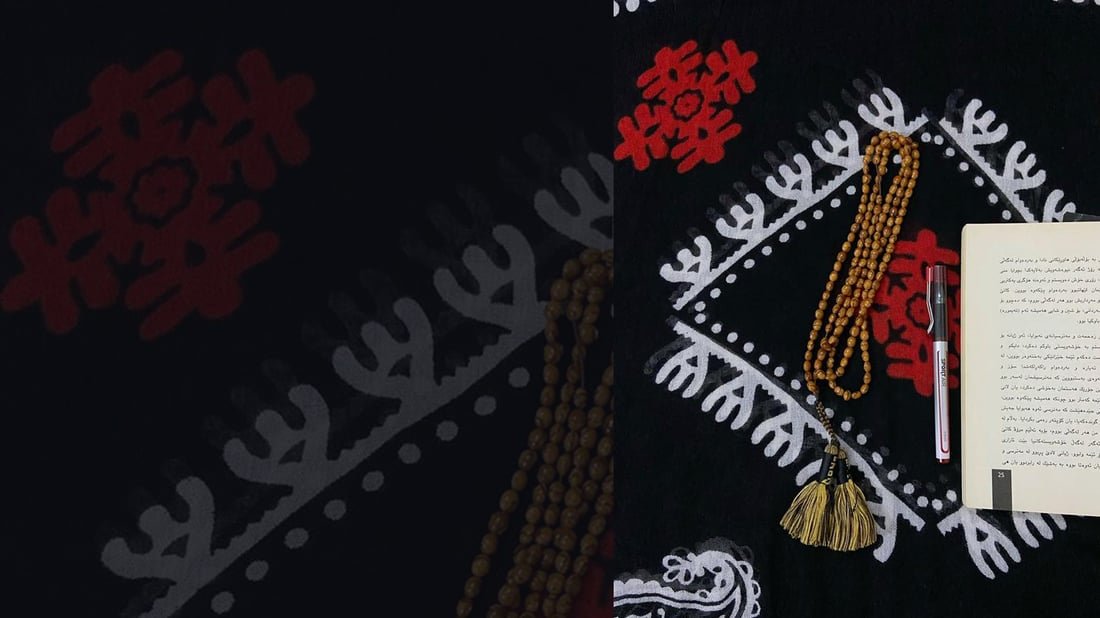 له‌ رێگه‌ى چه‌ند گروپێكه‌وه‌ خوێنه‌ر ئاشناى كتێب ده‌كرێته‌وه‌