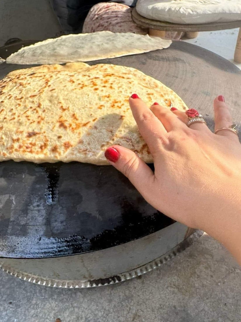 مامۆستا رێواس (دۆ)ی بۆ قوتابییەکانی هێناوە