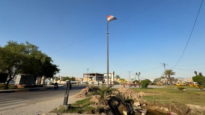 100 لقطة من مدينة الصدر.. ثورة وفن وأناقة وبعض “الطلايب”