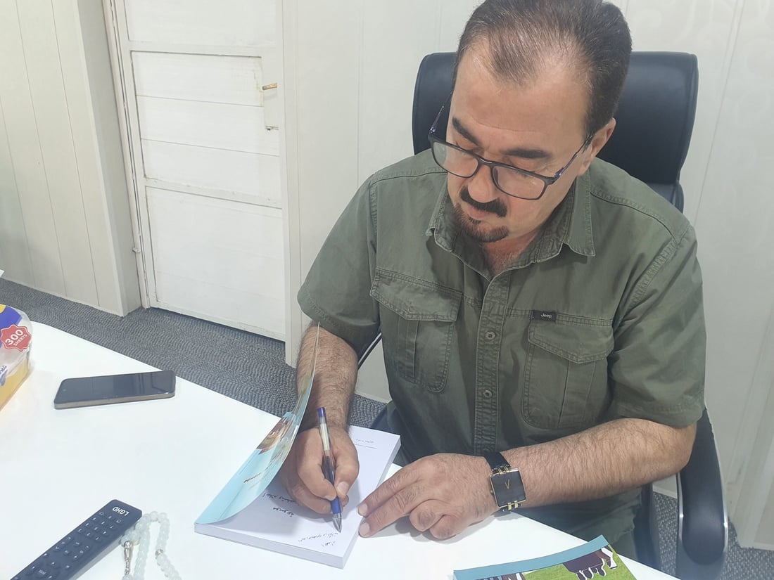 شيخ عشيرة يصدر موسوعة تترجم 286 شخصية من تلعفر.. إبراهيم العلاف يعلق