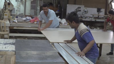 أرقام من بابل: بقيت 8 ورش نجارة فقط تحاول تقليد الماليزي والتركي لإقناع الزبائن