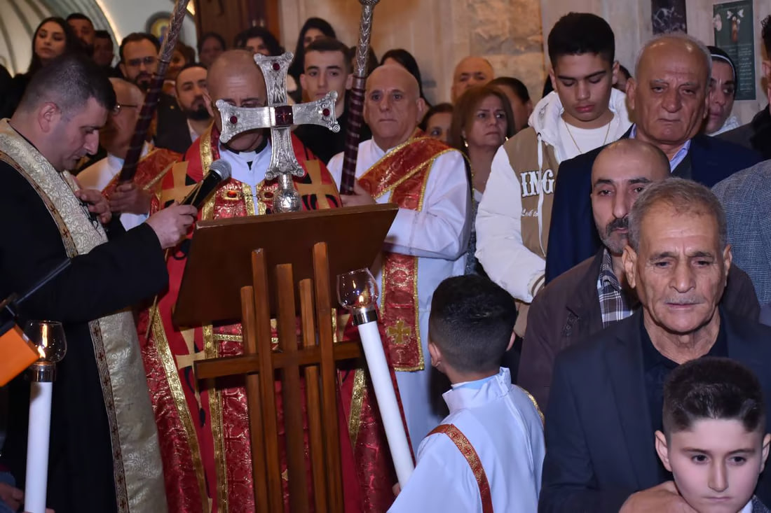 Photos: Somber Christmas Mass in Hamdaniya