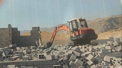 خانوویەکی زیادەڕۆ رووخێندرا و خاوەنەکەشی گیرا