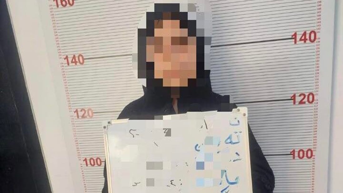 ژنێك لە سۆران فێربووە پارچە ئاڵتون لە دوكانى زەرنگرەکان دەدزێت