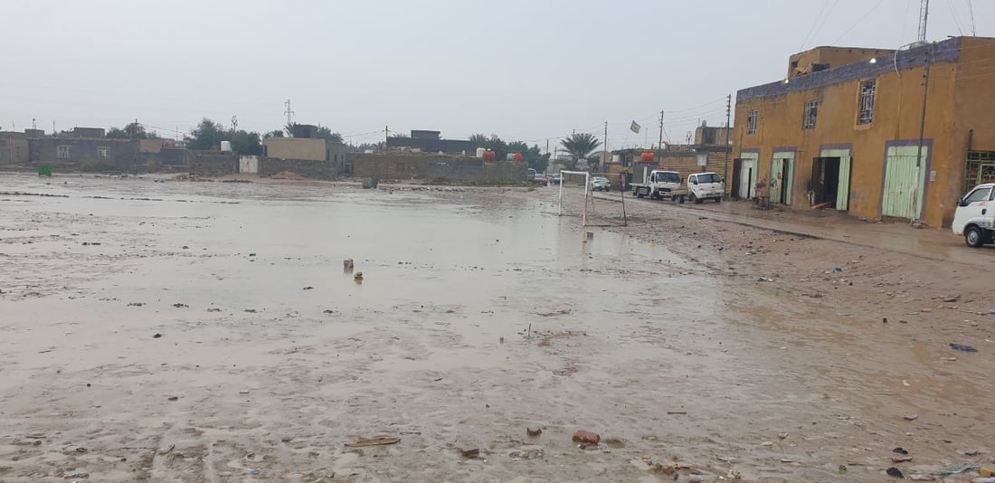 صور: ملعب الوركاء الشعبي يتحول الى بركة طينية في المثنى