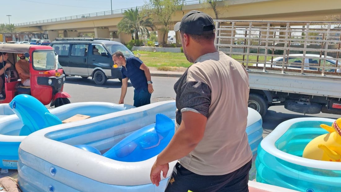 صور: شارع UN في البلديات وجهتك لشراء مسبح أطفالك الآمن
