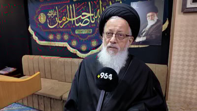 خامنئي لم يفقد وعيه رغم آلام القدمين.. ممثل المرشد يؤكد لـ964