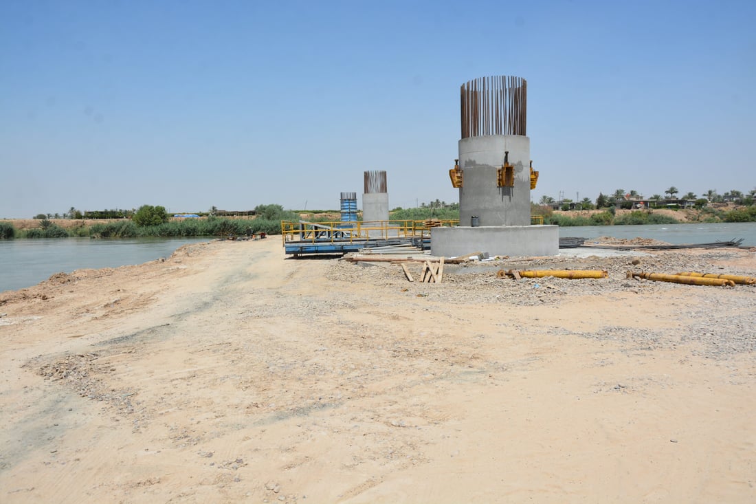 صور: جسر على دجلة سيربط الإسحاقي بسامراء والعمل “يتسارع”