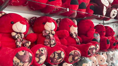 Sulaymaniyah Valentine’s Day spirit tempered by salary delays