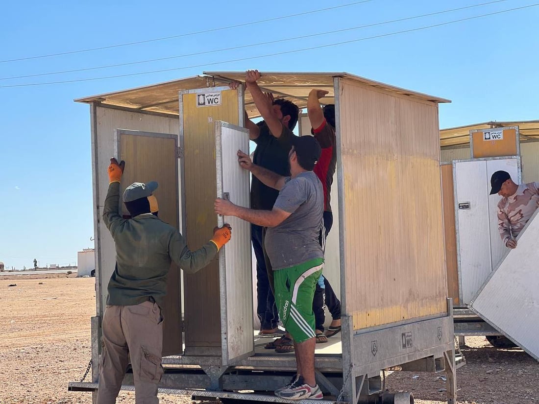 صور من منفذ طريبيل: وصول الخيام والمولدات إيذاناً ببدء الاعتصام عند حدود الأردن