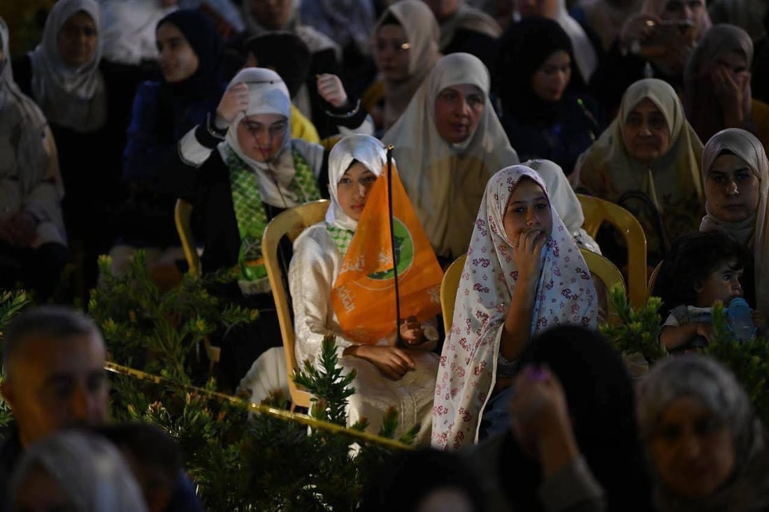 صور من جامع النوري قبل قليل: أهالي الموصل يحتشدون لإحياء المولد النبوي