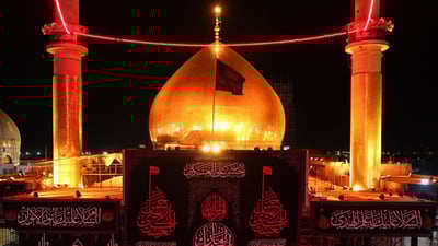 صور: رفع راية الحزن فوق مرقد الإمامين العسكريين في سامراء