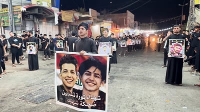 فيديو: رسالة غضب إلى محافظ النجف.. موكب المشخاب رفع صور ضحايا تشرين