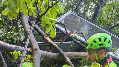 گیانلەدەستدان هەیە؛ کابینەى تەلەفریکێک کەوتە خوارەوە